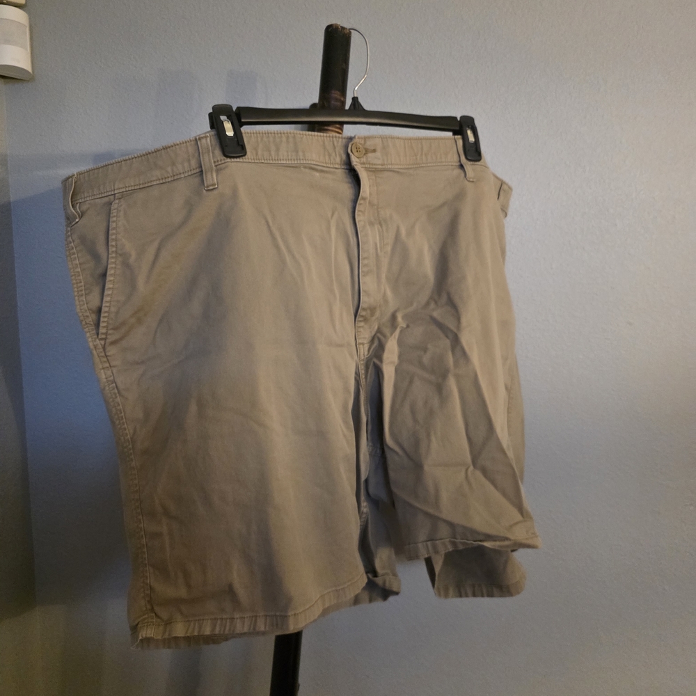Dockers Men's Khaki Flat Front Shorts Size 58